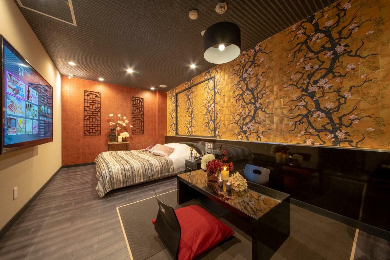 Hotel Waraku Shibukawa Екстер'єр фото